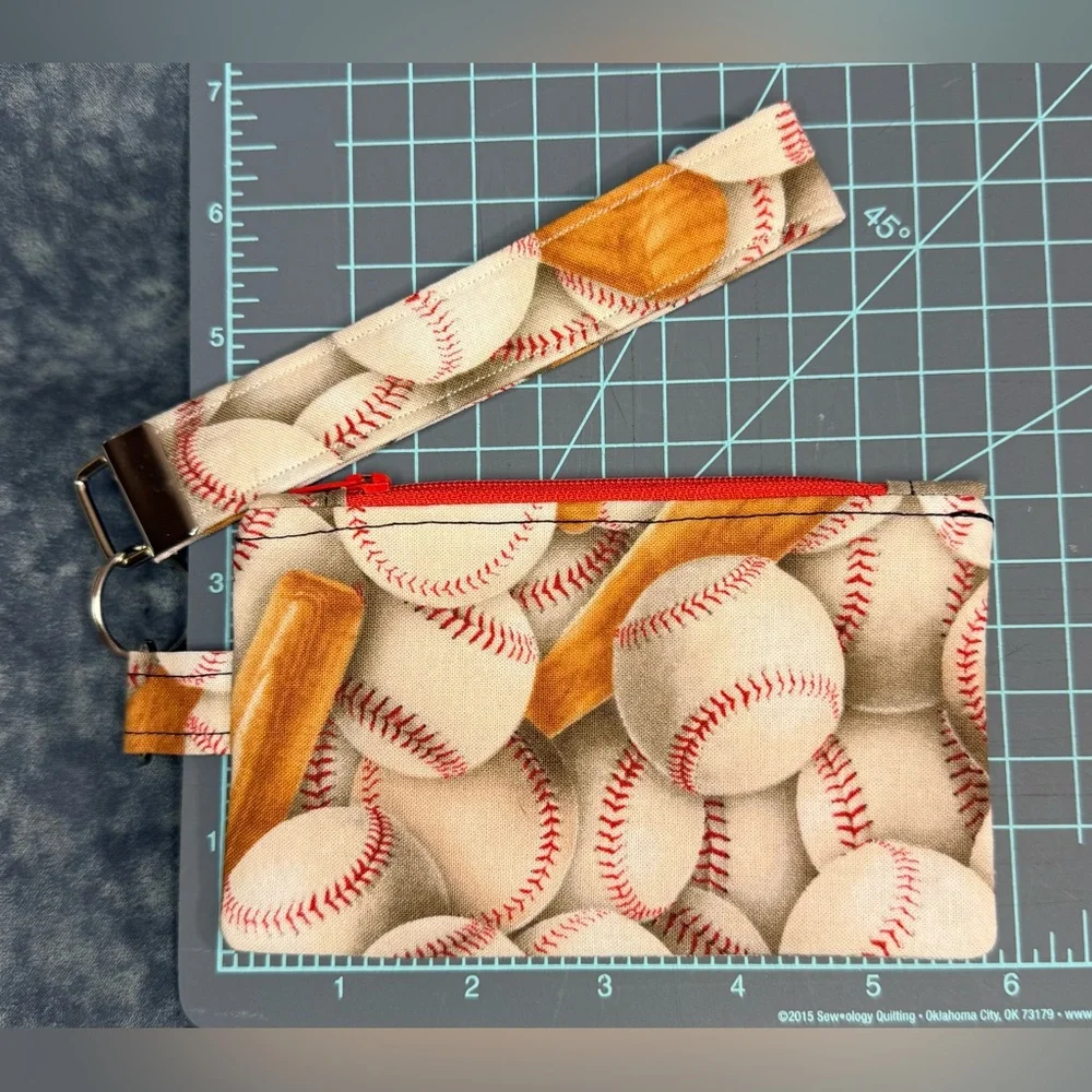 Baseball Print Coin Purse/Keychain - Picture 2 of 4